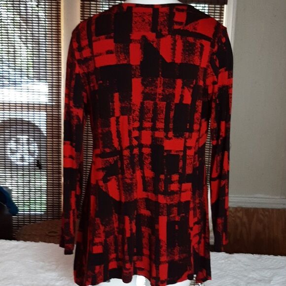 Cato  Womans Red  Black Print Long SleeveTop M - Picture 4 of 9